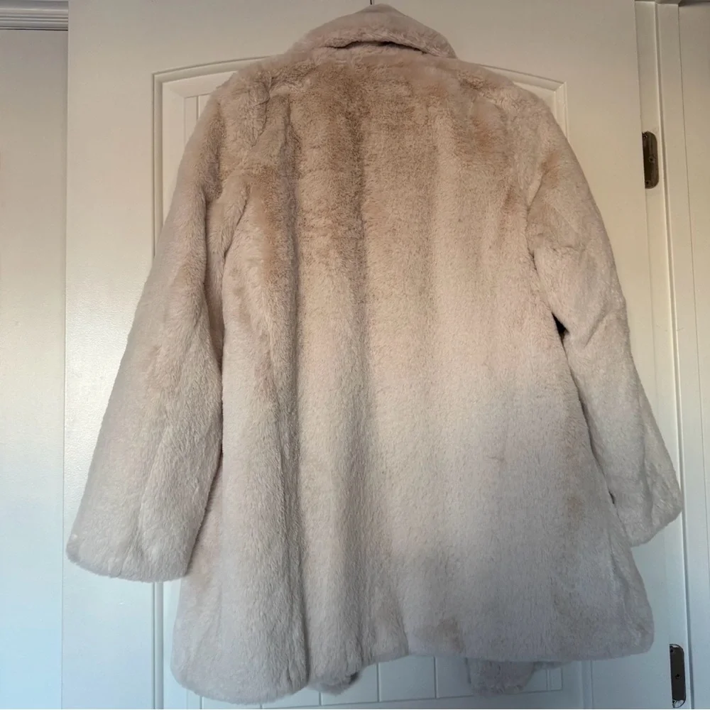 Pull&Bear Luxe Cream Faux Fur Coat - Plush Winter Statement Piece - New - Small - Picture 7 of 11